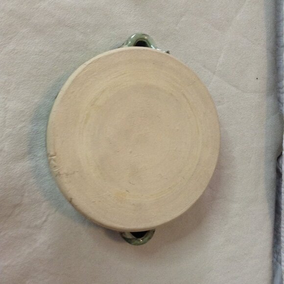 Mosquito Mud Green Studio Dish/Bowl. Signed, Hand thrown, Artistic, Collectible - Picture 4 of 4